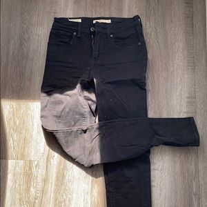 Black Levi’s 721 High Rise Skinny Jean